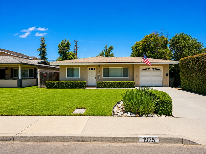 1977 5th St, La Verne, CA à vendre - Photo du bâtiment - Image 2 de 21