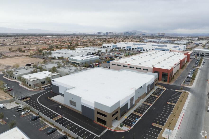 7760 W Teco Ave, Las Vegas, NV for lease - Building Photo - Image 3 of 5