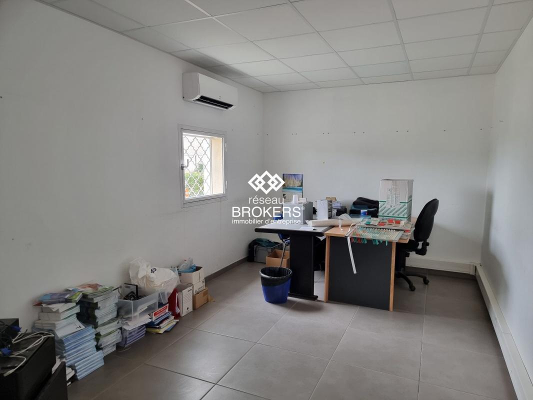Office in Vendargues for lease Interior Photo- Image 1 of 6