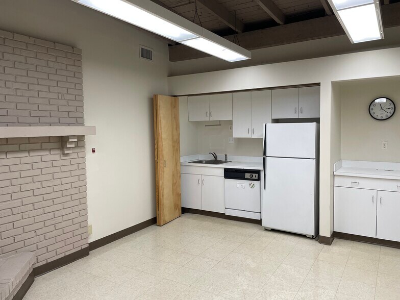 3307 Clifton Ave, Cincinnati, OH à louer - Photo intérieure - Image 2 de 5