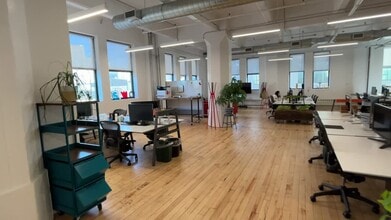 20 Jay St, Brooklyn, NY à louer - Vidéo sur l’inscription commerciale