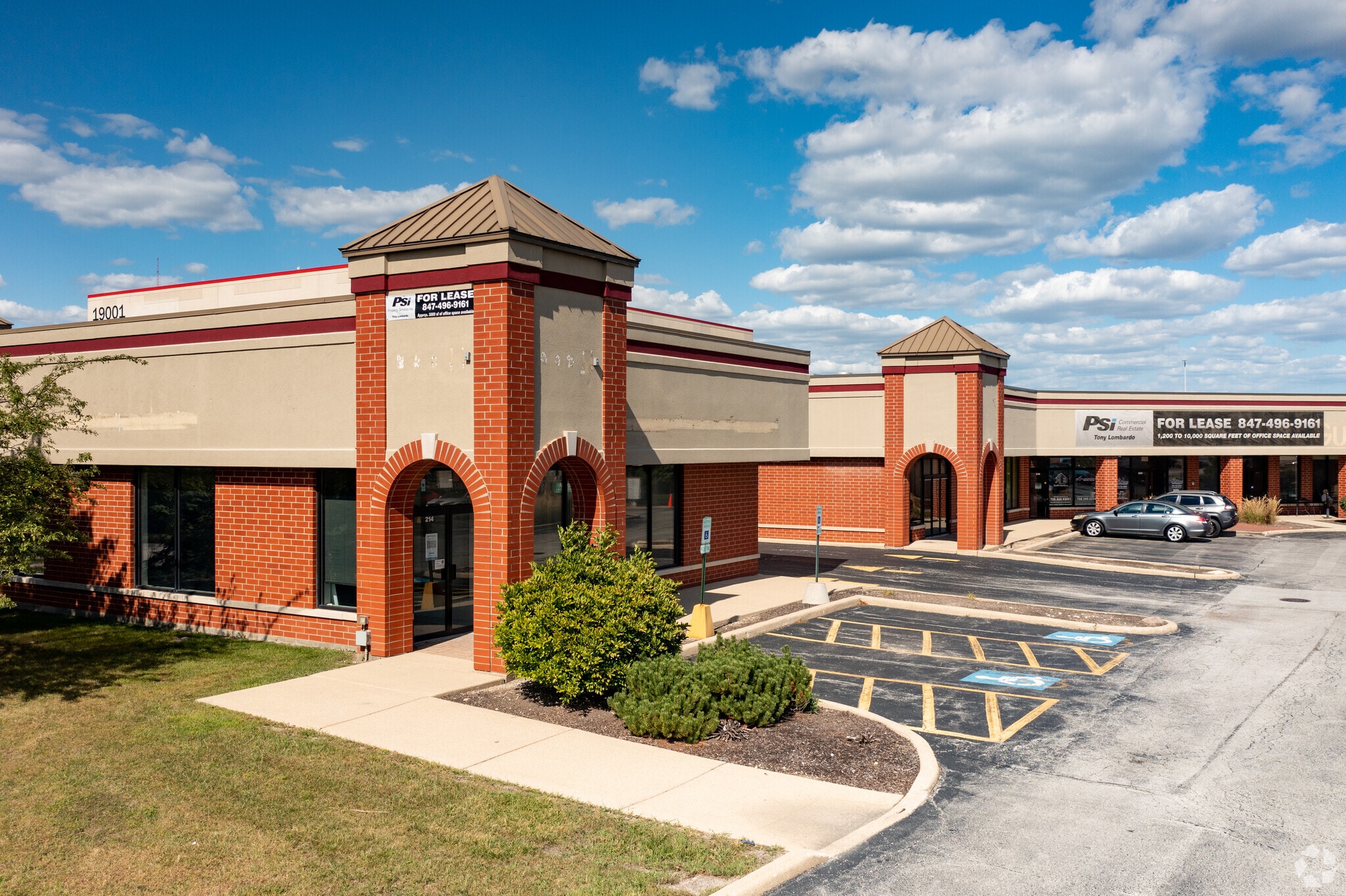 19031 Old Lagrange Rd, Mokena, IL for lease Primary Photo- Image 1 of 8