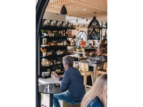 2202 Avenida De La Playa, La Jolla, CA à louer Photo intérieure- Image 1 de 1