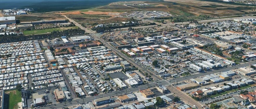 320 Broadway, Chula Vista, CA à vendre - Aérien - Image 3 de 5