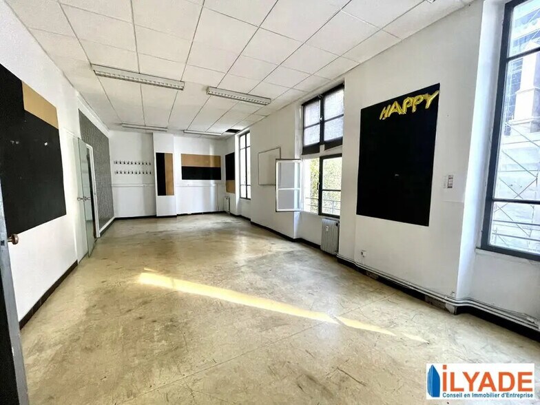 2 Boulevard De La Liberation General De Monsabert, Marseille à louer - Photo intérieure - Image 3 de 12