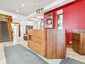 376 Boul Saint-Joseph, Gatineau, QC for lease Interior Photo- Image 2 of 5