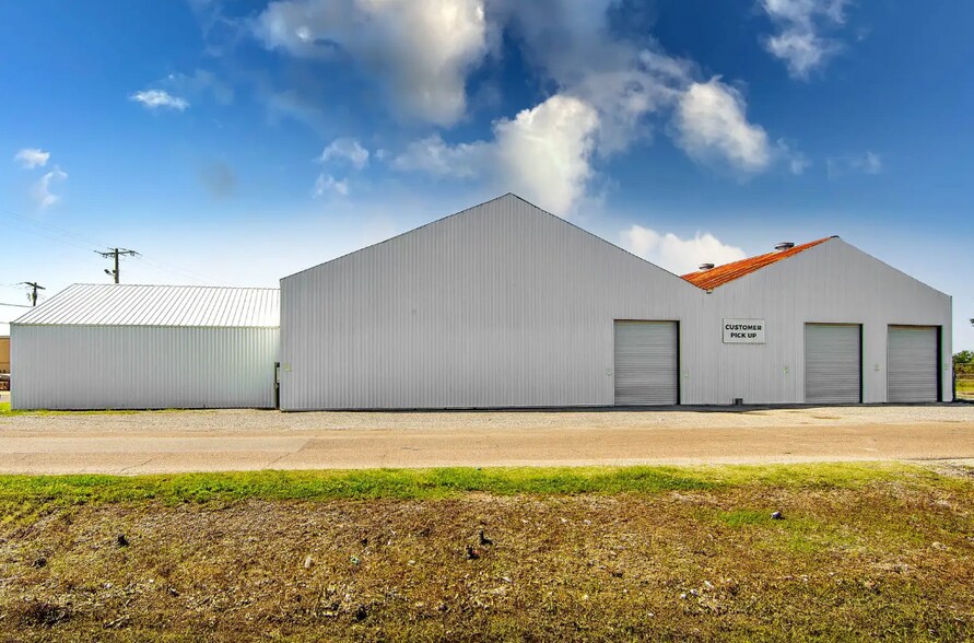 115 Thompson Pl, Thibodaux, LA à vendre - Photo du bâtiment - Image 3 de 9