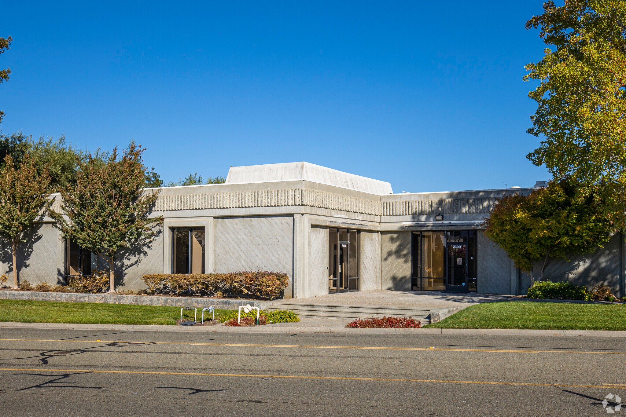2380-2390 Owen St, Santa Clara, CA à louer Photo du bâtiment- Image 1 de 10