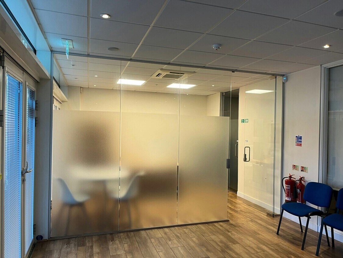 Havannah St, Cardiff, VGL CF10 5SF - Unit 4 -  - Interior Photo - Image 1 of 4