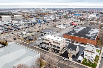 2015-2025 Av Huitième, Montréal, QC - Aerial map view