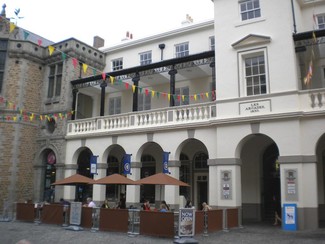 Plus de détails pour Market St, Guernsey - Bureau à louer