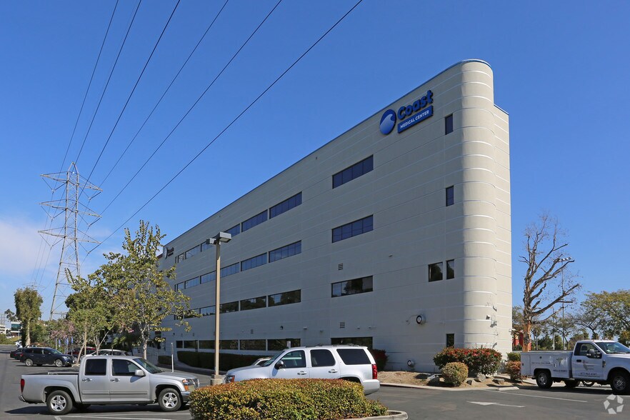 3444 Kearny Villa Rd, San Diego, CA à louer - Photo du bâtiment - Image 2 de 8