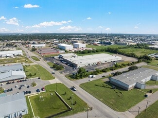 Plus de détails pour 624 Texas Central Pky, Waco, TX - Industriel à louer