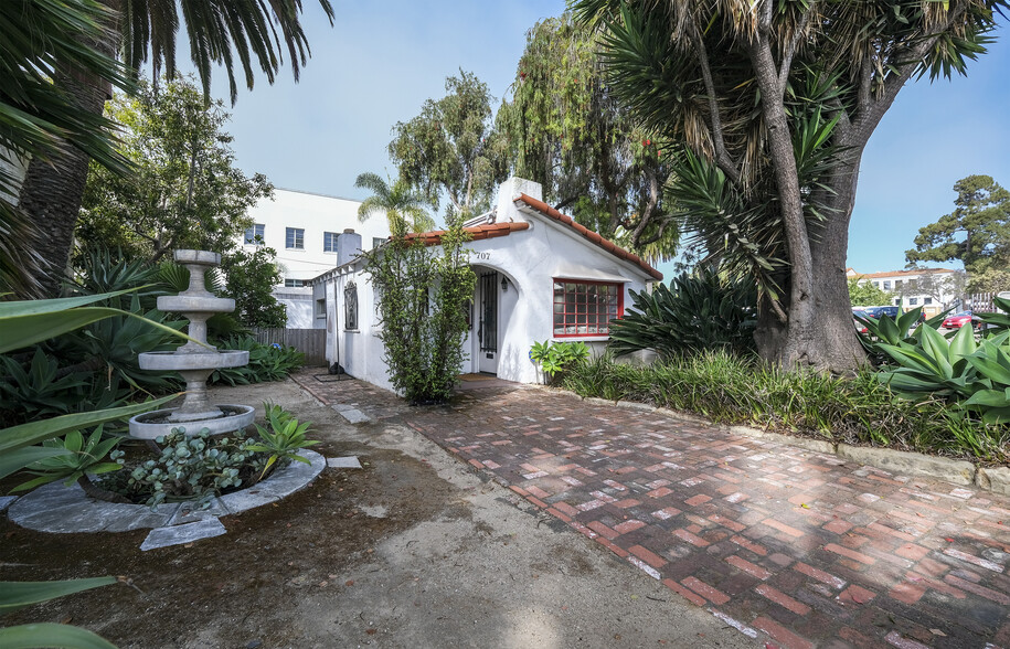 707 Anacapa St, Santa Barbara, CA à louer - Photo du bâtiment - Image 1 de 2