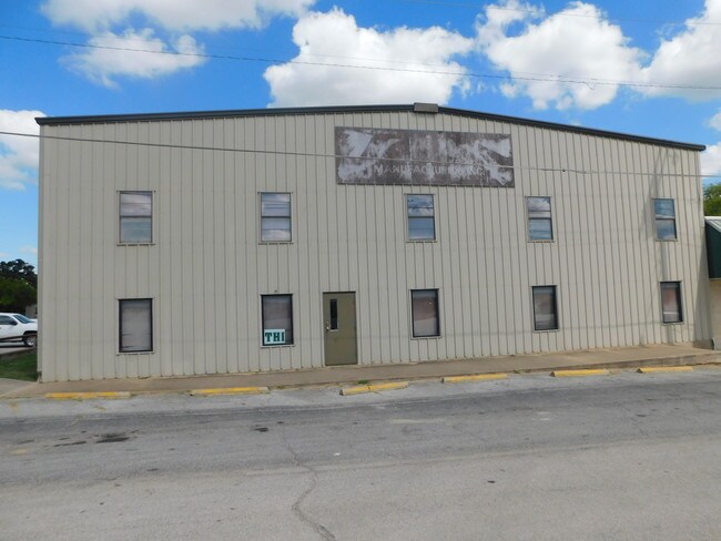 Plus de détails pour 117 W Rock Island Ave, Boyd, TX - Bureau/Commerce de détail à louer