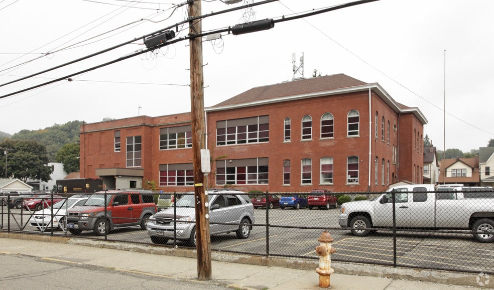 35 Wilson St, Pittsburgh, PA à louer - Photo du bâtiment - Image 3 de 4