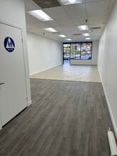 1680-1688 Melrose Dr, Vista, CA for lease Interior Photo- Image 2 of 3