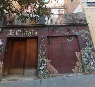 Plus de détails pour Multi-résidentiel à vendre