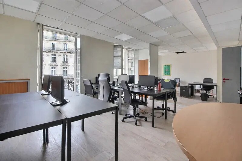 7 Avenue De L'Opera, Paris for lease - Interior Photo - Image 2 of 10