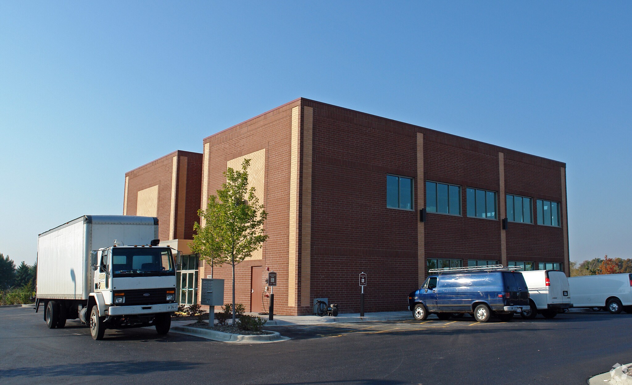 795 Ela Rd, Lake Zurich, IL for lease Primary Photo- Image 1 of 3