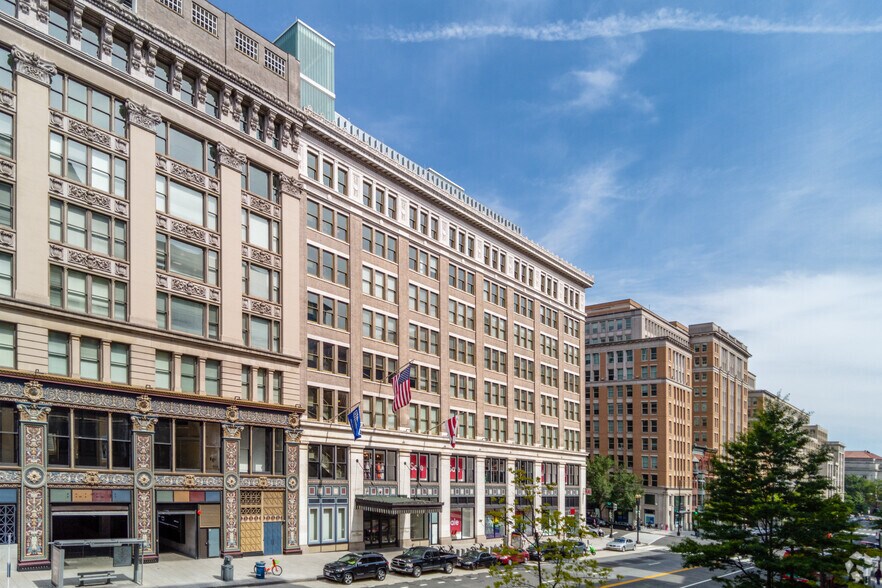 1025 F St NW, Washington, DC à louer - Photo du bâtiment - Image 3 de 10