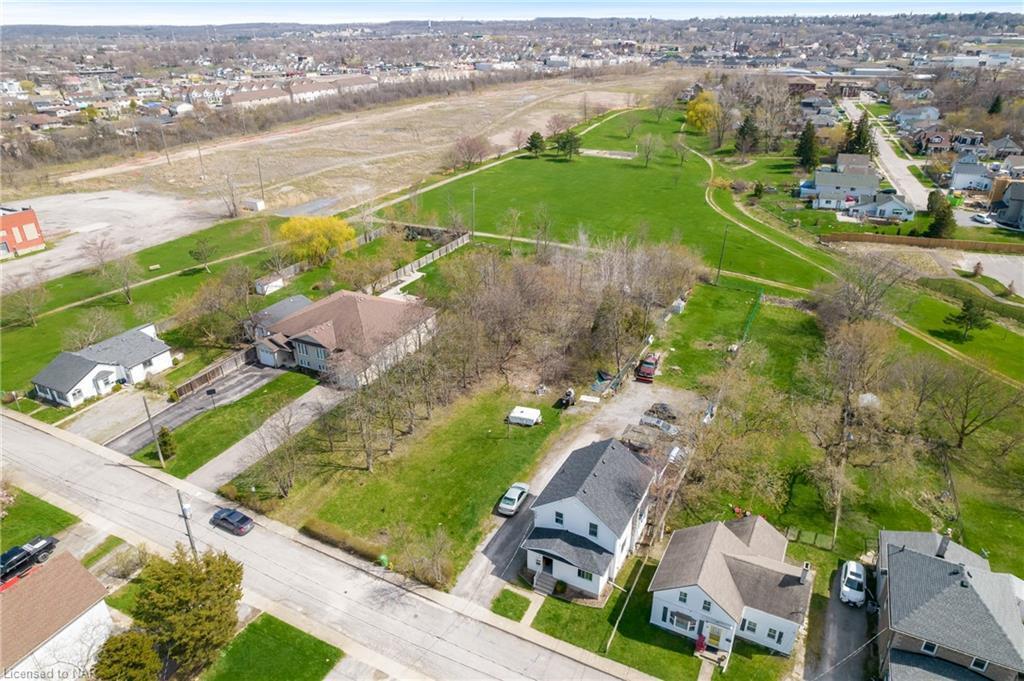 10 Phelps St, St Catharines, ON for sale Primary Photo- Image 1 of 6