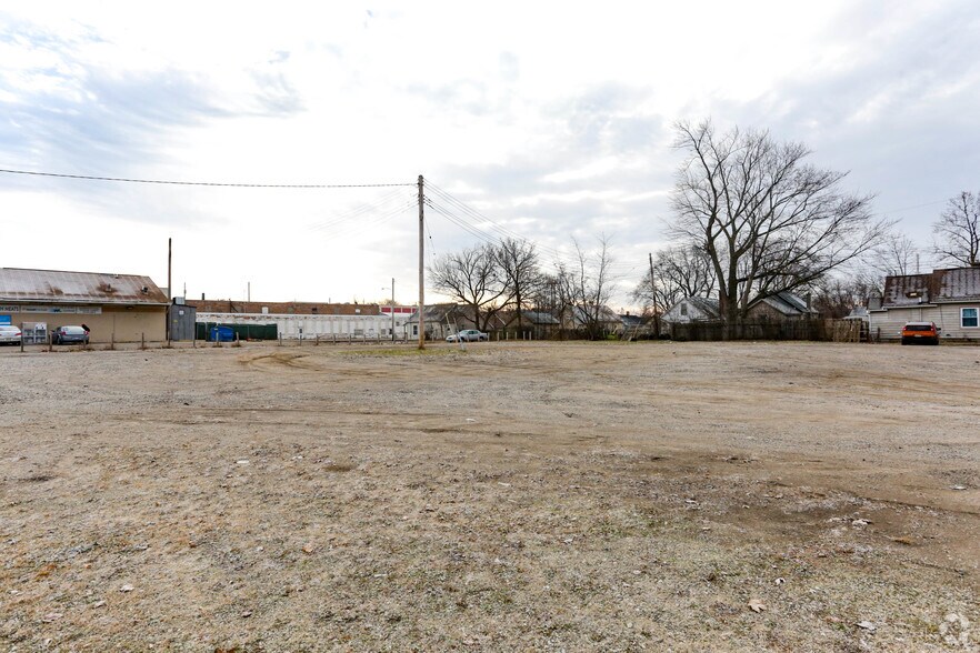 600 E Kalamazoo St, Lansing, MI à vendre - Photo principale - Image 1 de 2