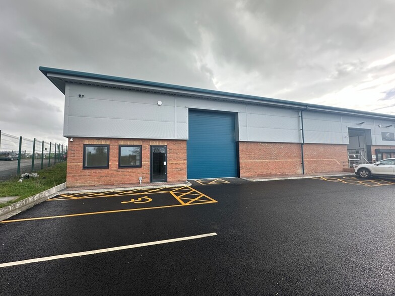 Unit 8-13 Clayburn Rd, Grimethorpe for sale - Building Photo - Image 2 of 5