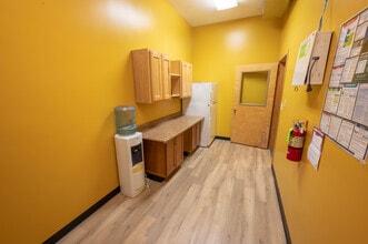 6605 SW Macadam Ave, Portland, OR à vendre Photo intérieure- Image 1 de 11