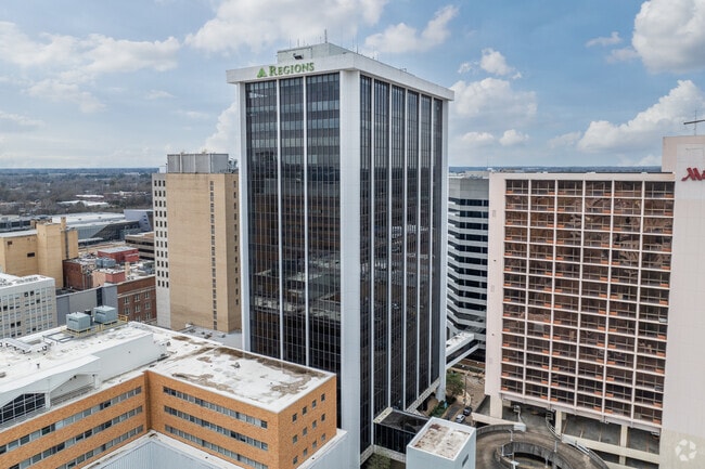 More details for 210 E Capitol St, Jackson, MS - Office for Sale