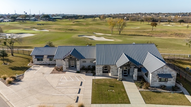 230 Klattenhoff Ln, Hutto, TX for lease - Building Photo - Image 3 of 46