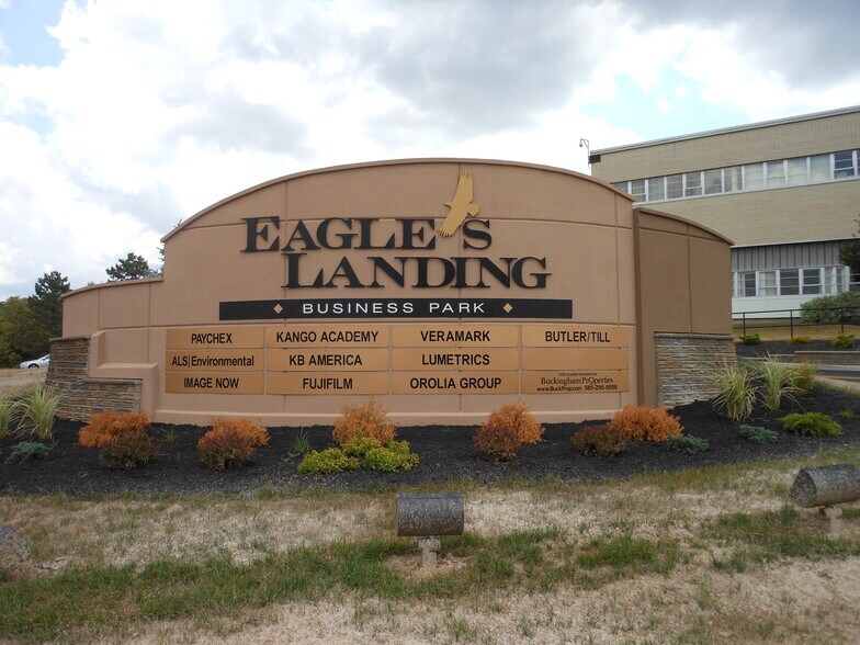 1565 Jefferson Rd, Rochester, NY à louer - Photo du bâtiment - Image 3 de 15