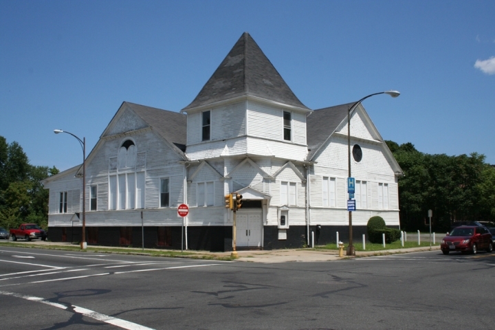 90 Carew St, Springfield, MA for sale Primary Photo- Image 1 of 1