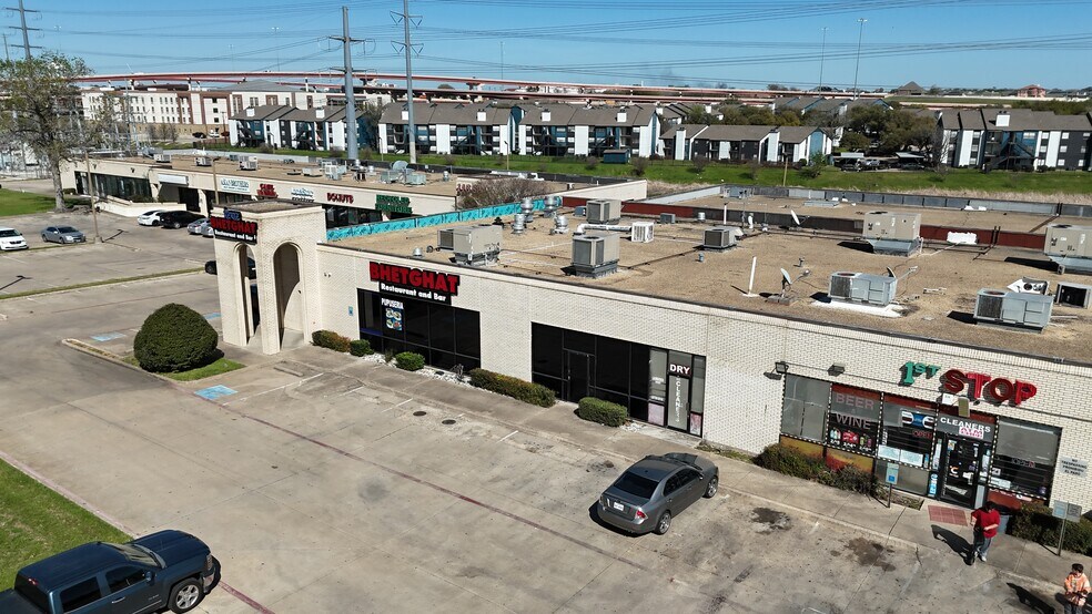 1800 Valley View Ln, Irving, TX à louer - Photo principale - Image 1 de 6