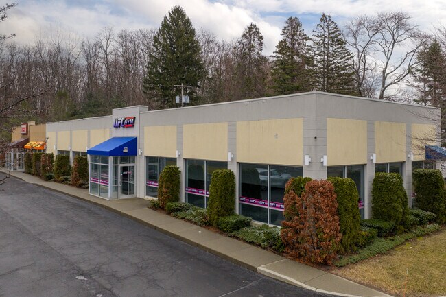 Plus de détails pour 457 Albany Shaker Rd, Albany, NY - Commerce de détail à louer