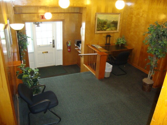 130 N La Grange Rd, La Grange, IL à vendre - Photo du bâtiment - Image 3 de 14
