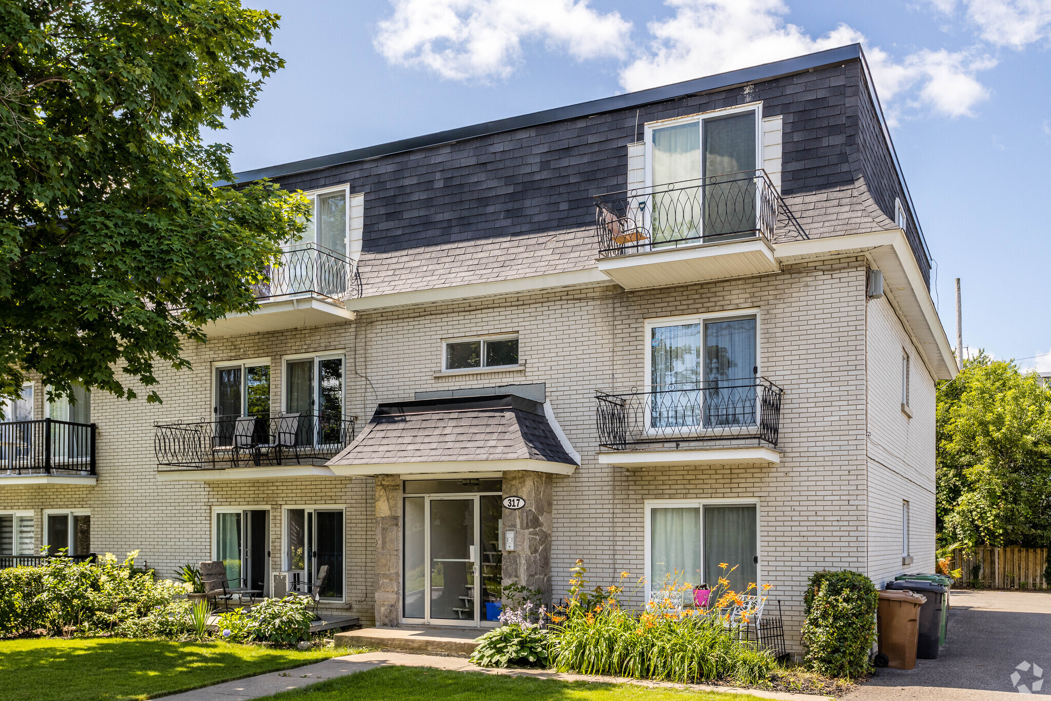 317 Montée Sanche, Boisbriand, QC à vendre Photo principale- Image 1 de 1