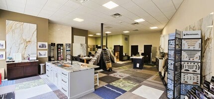 251 E Park Ave, Lake Wales, FL for lease Interior Photo- Image 2 of 10