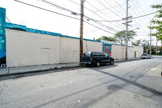 1 Ocean Ave, Jersey City, NJ à louer Photo du bâtiment- Image 2 de 16