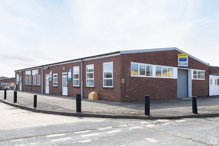 Station Road Industrial Estate, Hailsham for lease - Primary Photo - Image 1 of 2