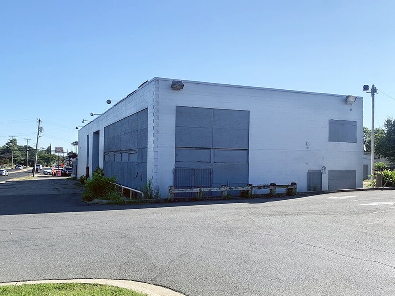 5810 Ritchie Hwy, Baltimore, MD à vendre - Photo du bâtiment - Image 2 de 17