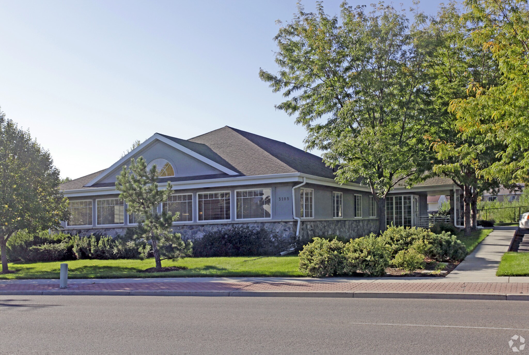 3105 W 5400 S, Salt Lake City, UT à vendre Photo principale- Image 1 de 1