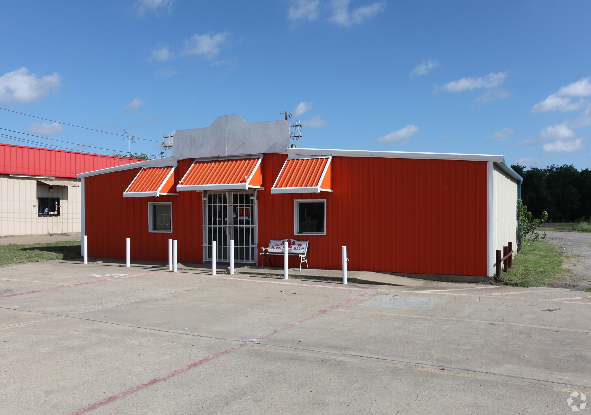 903 E Mulberry St, Kaufman, TX for lease Primary Photo- Image 1 of 3