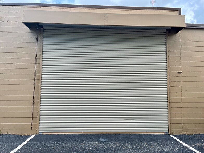 6401-6405 N 49th St, Pinellas Park, FL à louer - Photo du bâtiment - Image 3 de 14