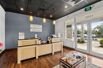 1905-1917 NW Federal Hwy, Stuart, FL for lease Interior Photo- Image 2 of 11