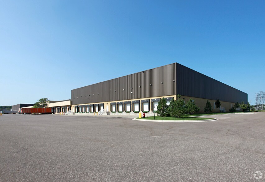 1105 N Xenium Ln, Plymouth, MN for lease - Primary Photo - Image 1 of 7