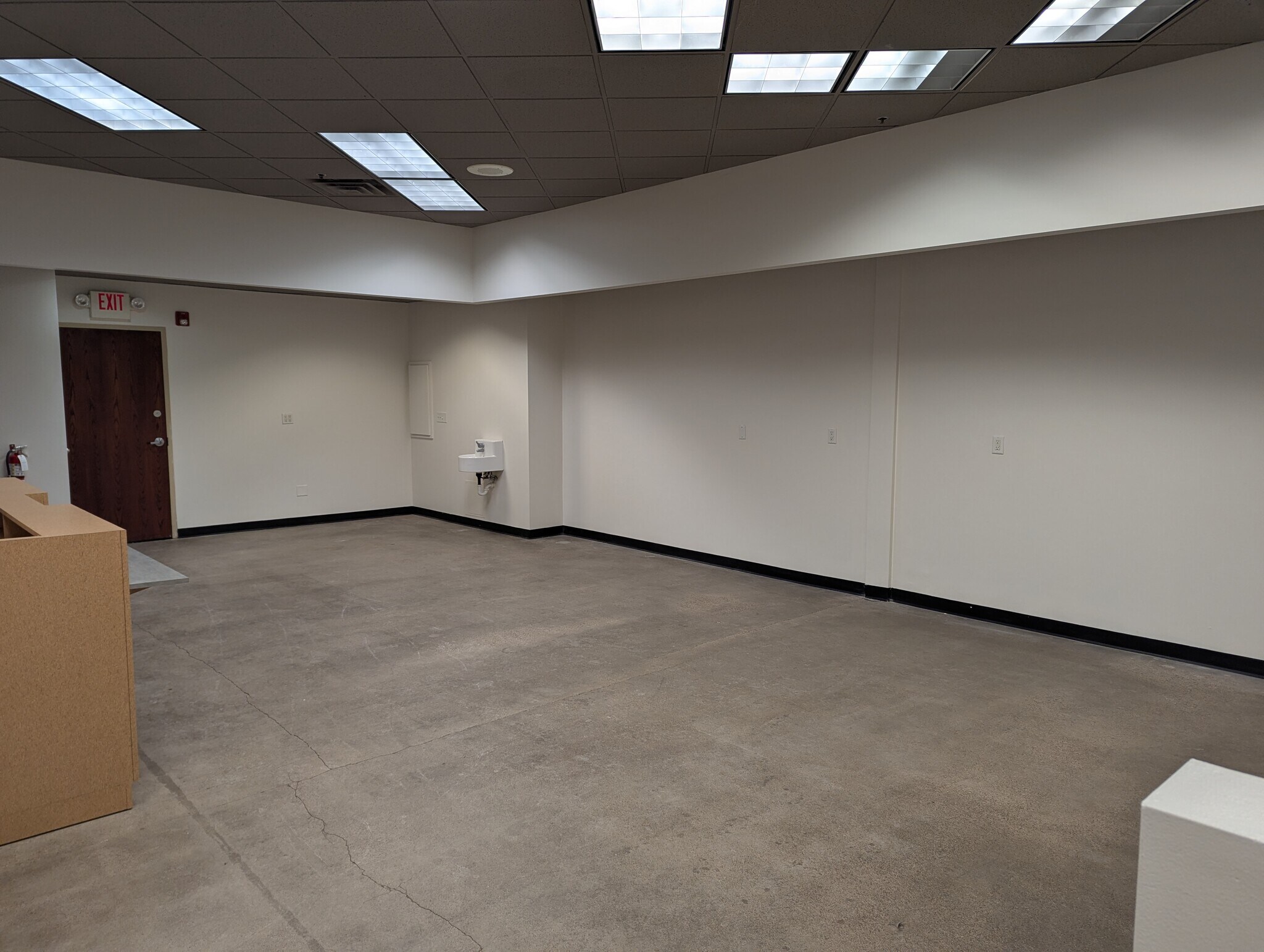 669-693 Winnetka Ave N, Golden Valley, MN for lease Interior Photo- Image 1 of 3