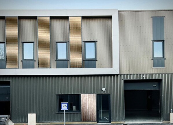 Flex in Les Mureaux for lease - Building Photo - Image 3 of 7