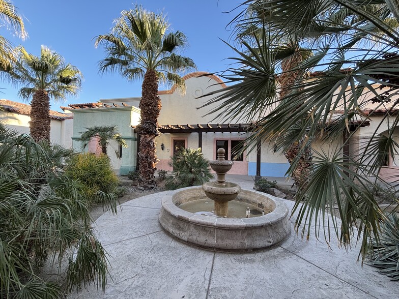 41750 Rancho Las Palmas Dr, Rancho Mirage, CA à louer - Photo du bâtiment - Image 3 de 4