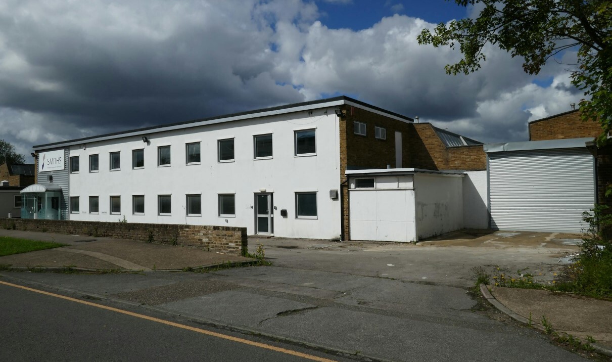 Barrows Rd, Harlow for lease Building Photo- Image 1 of 2